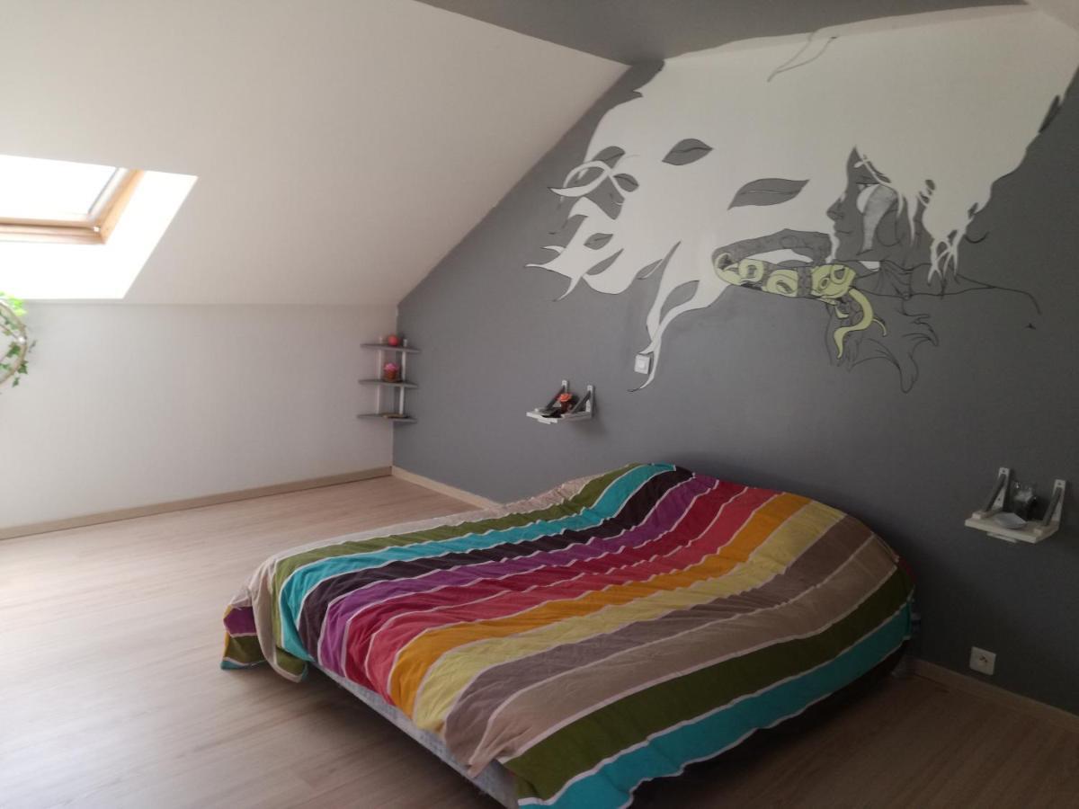 Chambre A Villemandeur Chez L'Habitant Exterior photo